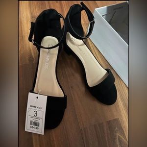 Girls size 3 mini heels new with tags and box